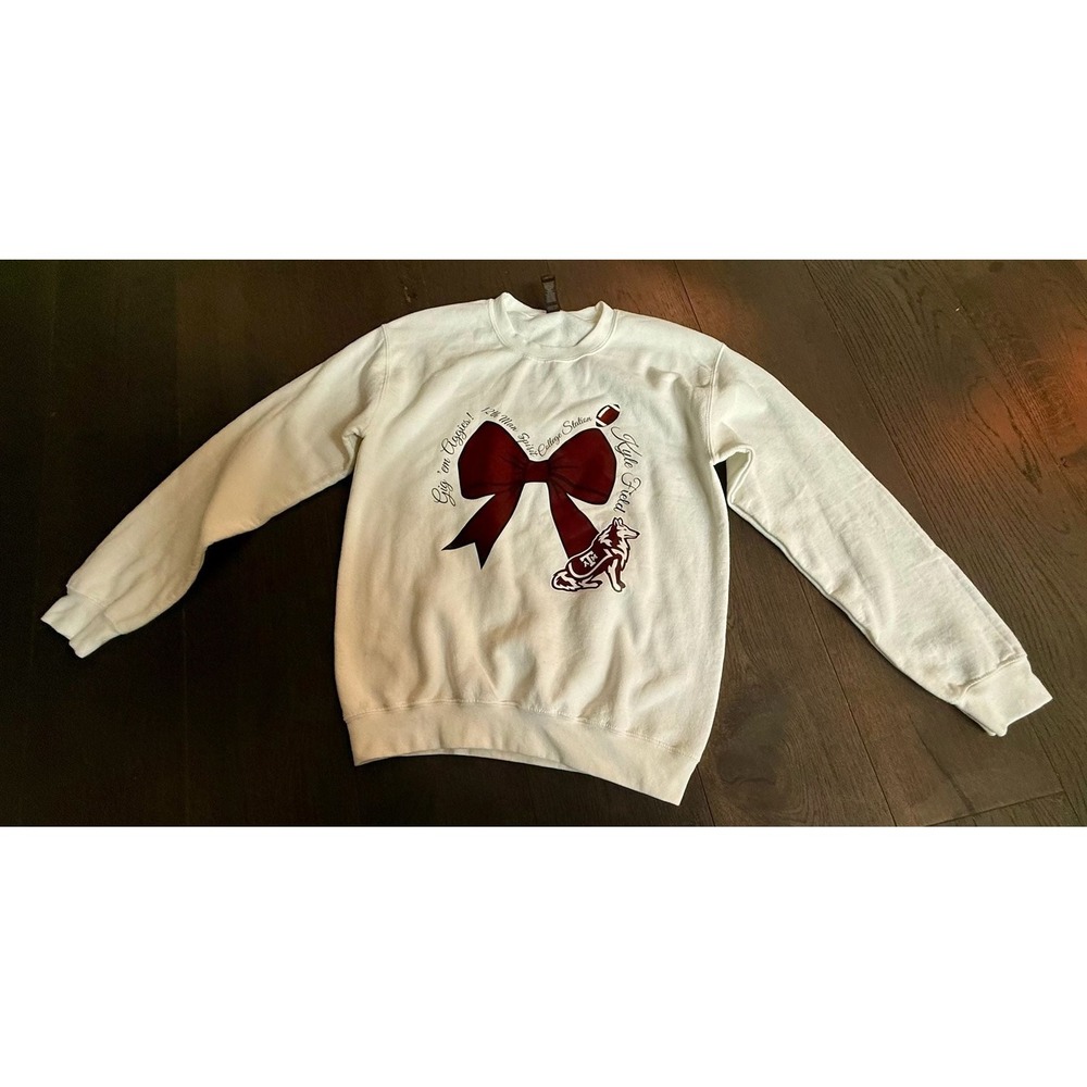 Gildan Texas A&M Aggies Heavy Blend Sweatshirt Small White Coquette Bow